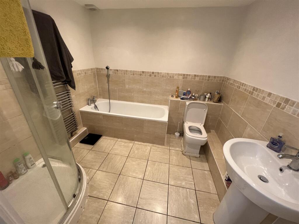 Bathroom.jpeg