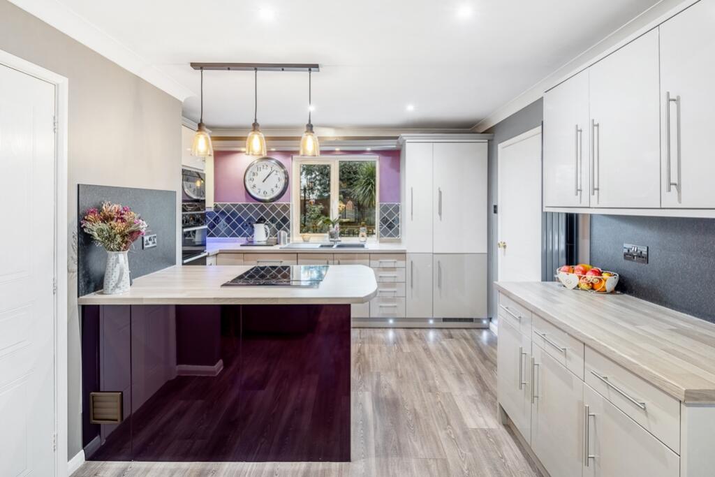 6 Ambleside Drive (Spalding)-15