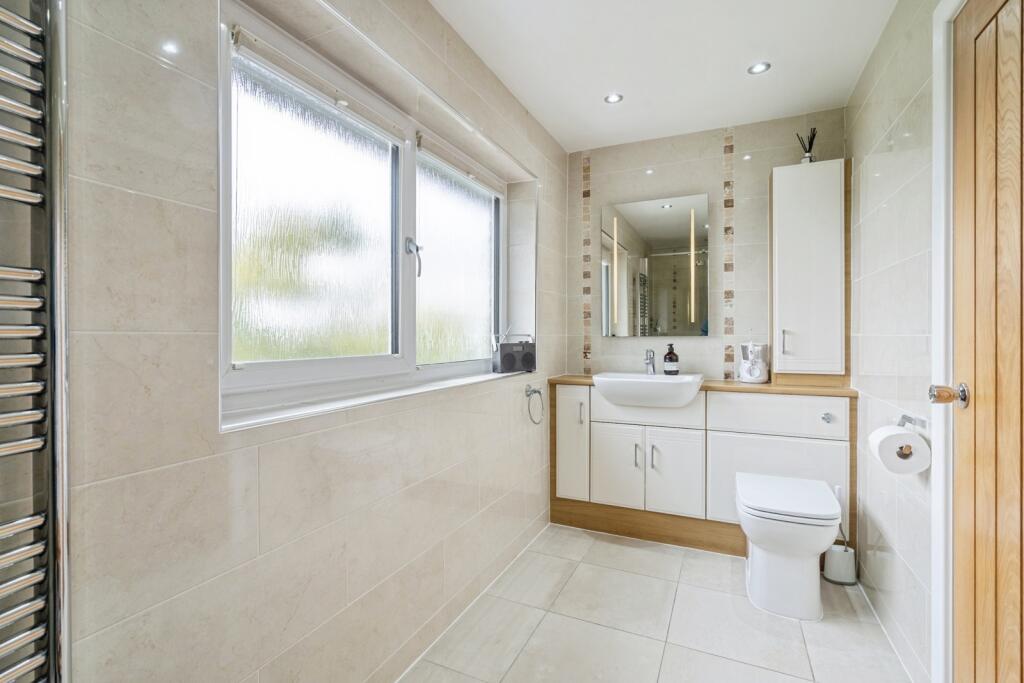 En Suite 1