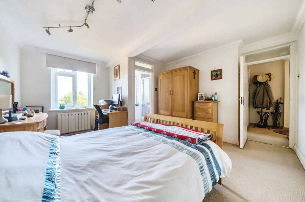 1324255-1-686fbee...