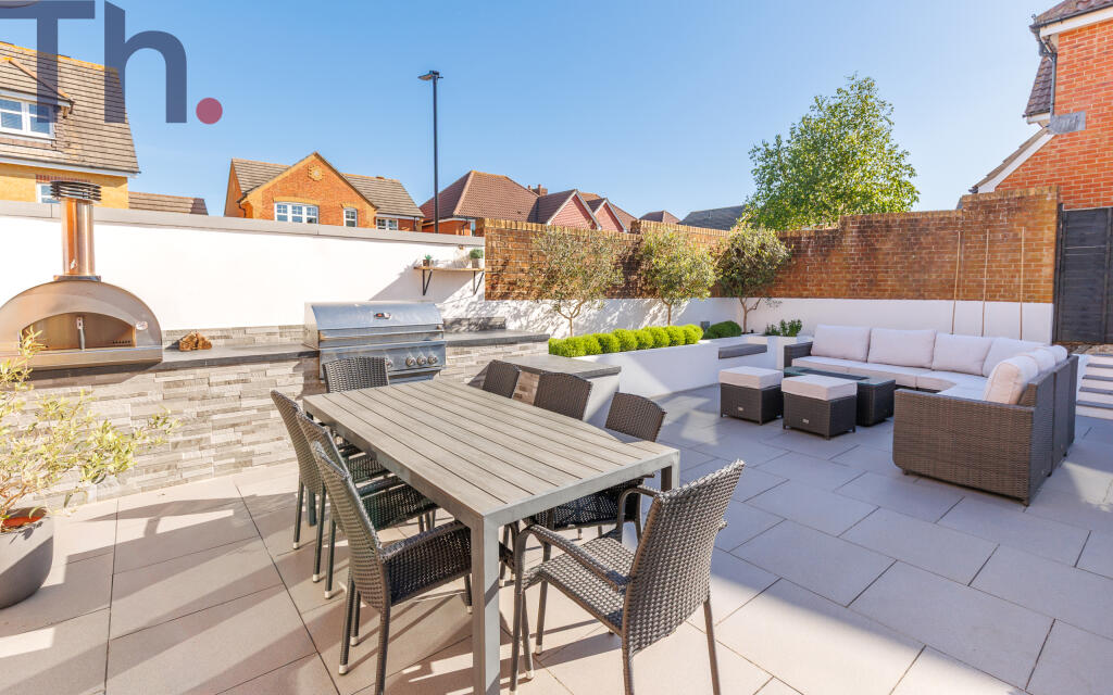 Al-fresco Dining Area