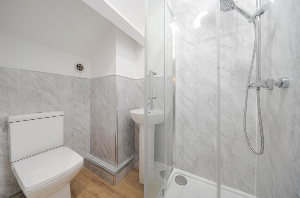 1370622-1-68f5f9a...