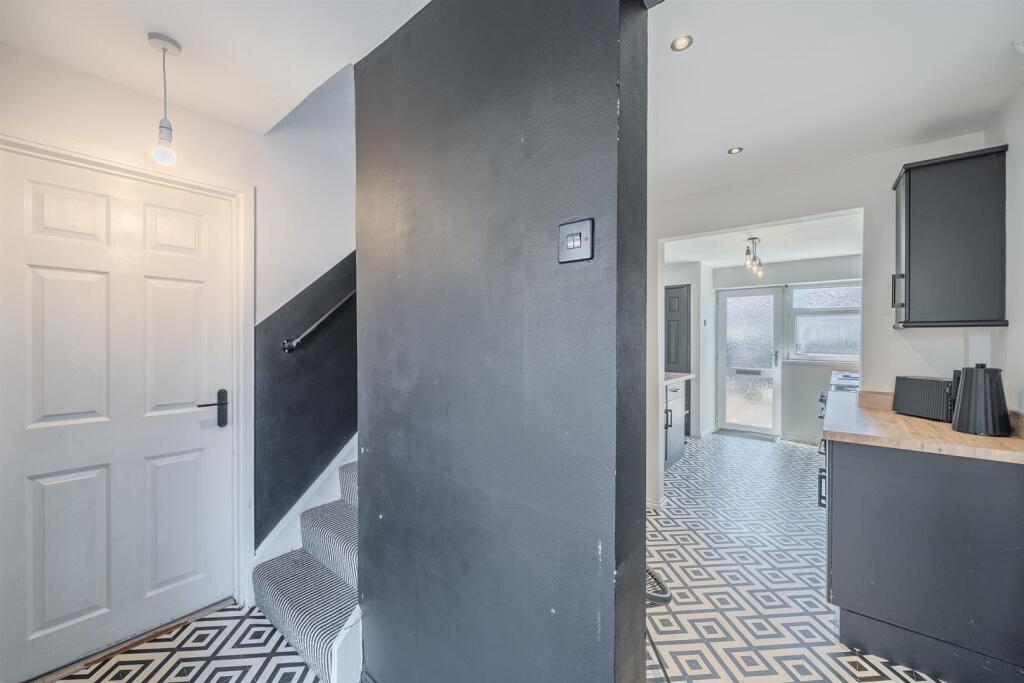 73 Caerwent Road-6.jpg