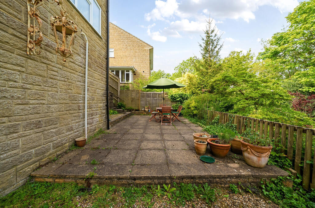 37-6819f0939a66b-...