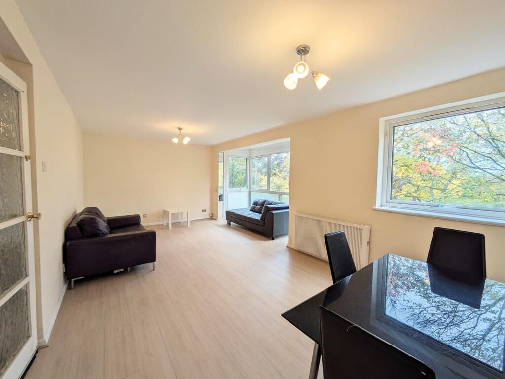 Greenway Court, Ilford, IG1