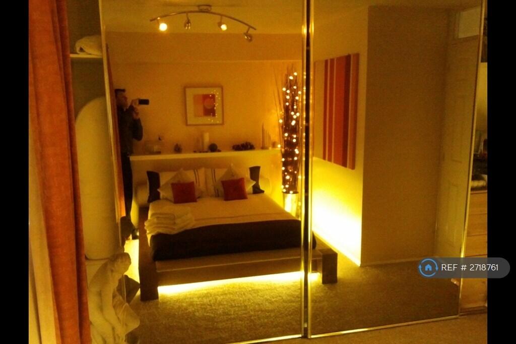 Bedroom With Fitted Wardrobes