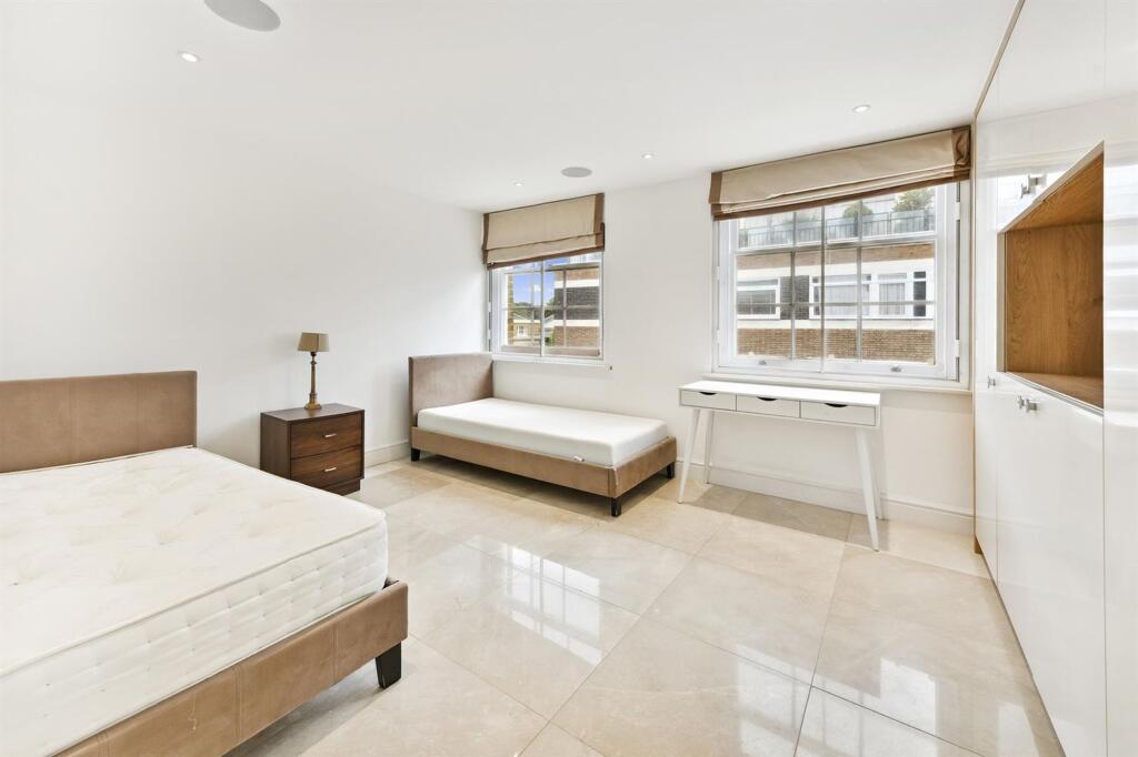 16 York Terrace West (9).jpg