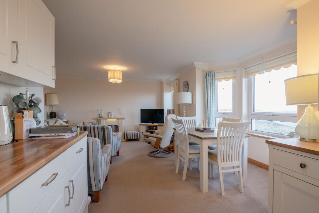 Kitchen to Diner and Lounge