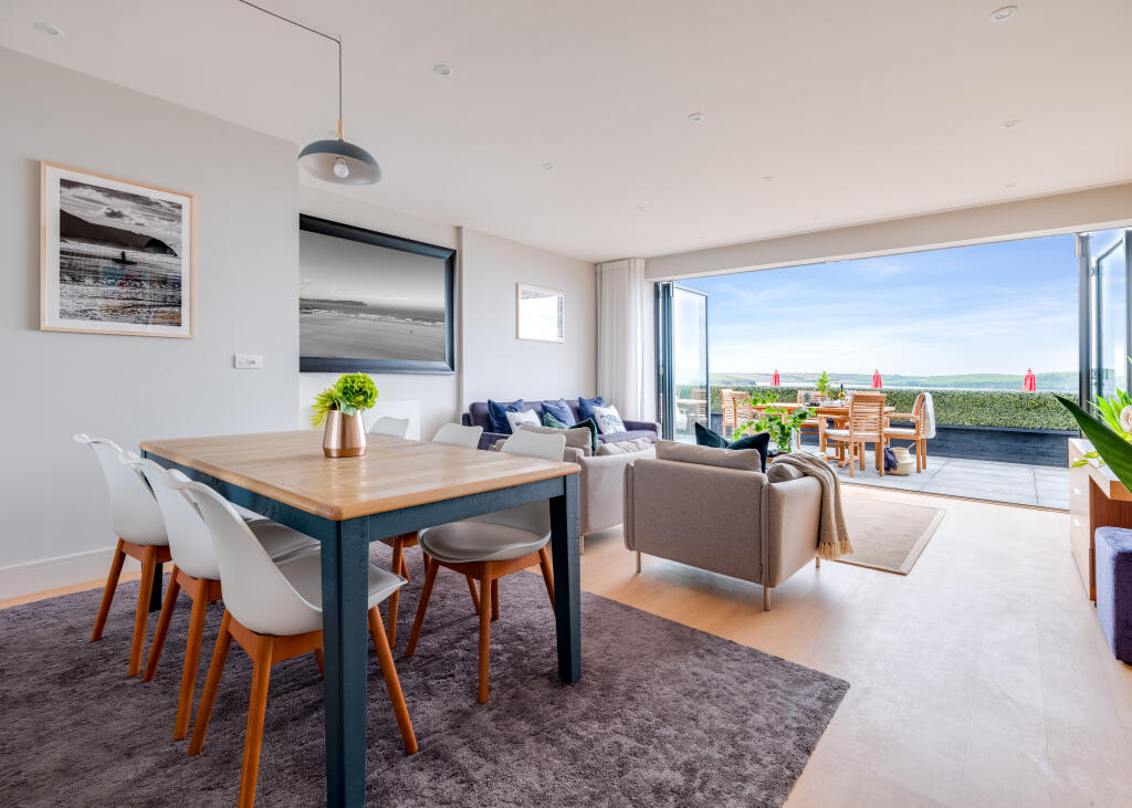 66608e2e74384_Penhale-13