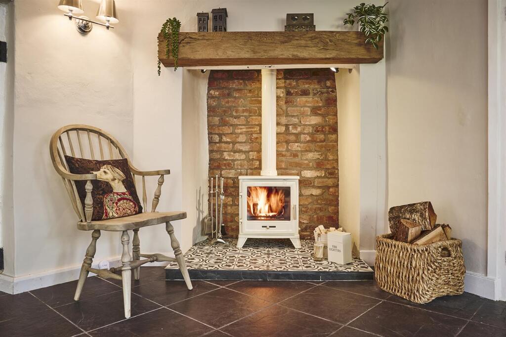 Callow Hill Cottage 7.jpg