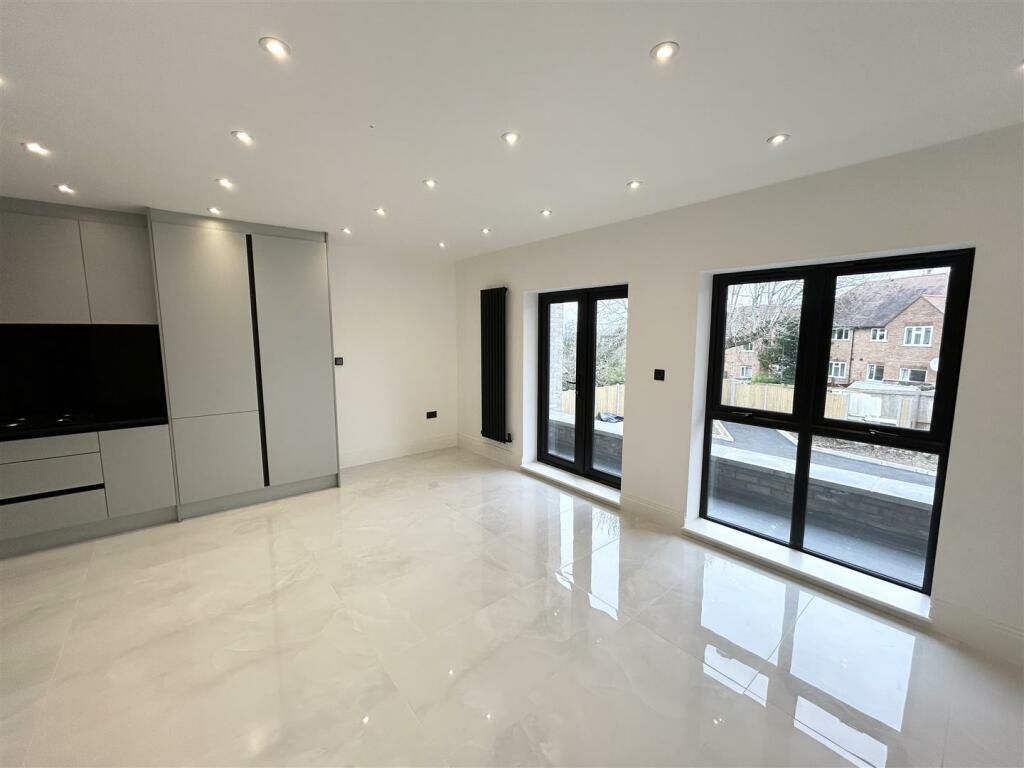Reception Room/Open Plan Kitchen: