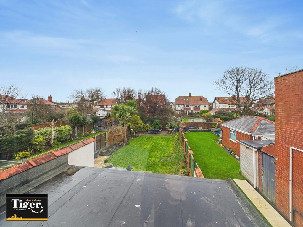 CAM02176G0-PR0777...