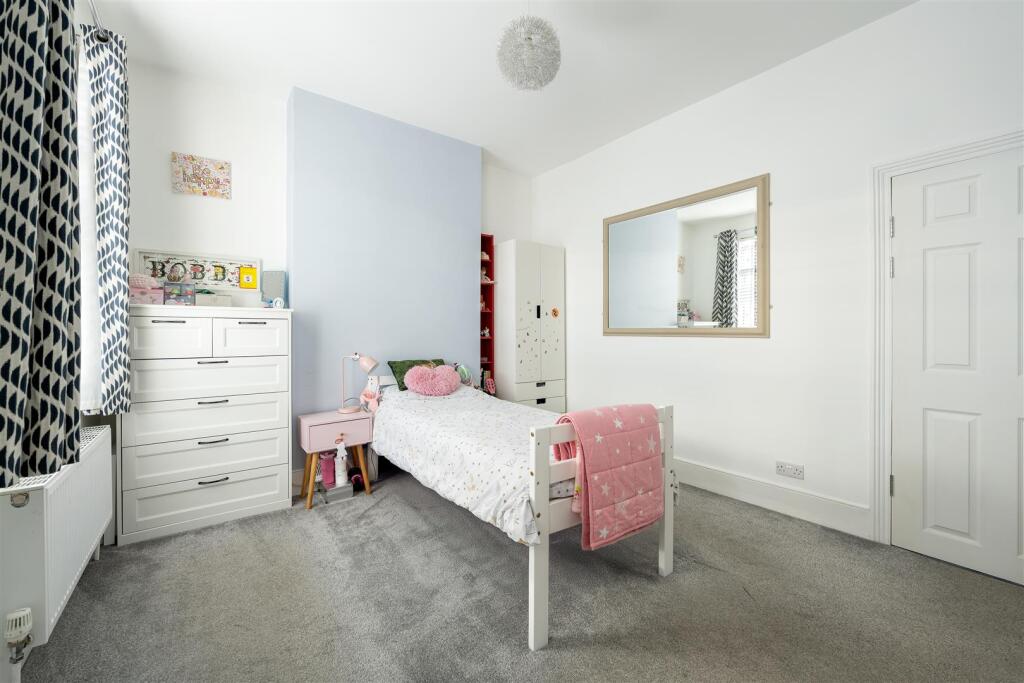 Mitcham Road, E6