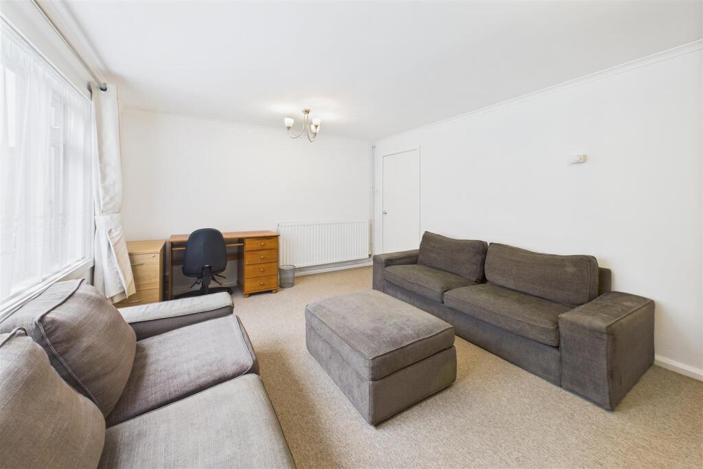 1A Shaplands, Stoke Bishop, Bristol BS9 1AY | A Fr