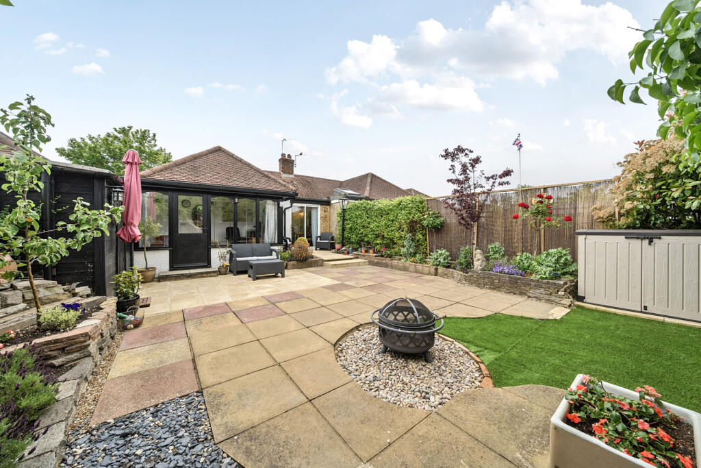 1298738-3-682f2ba...