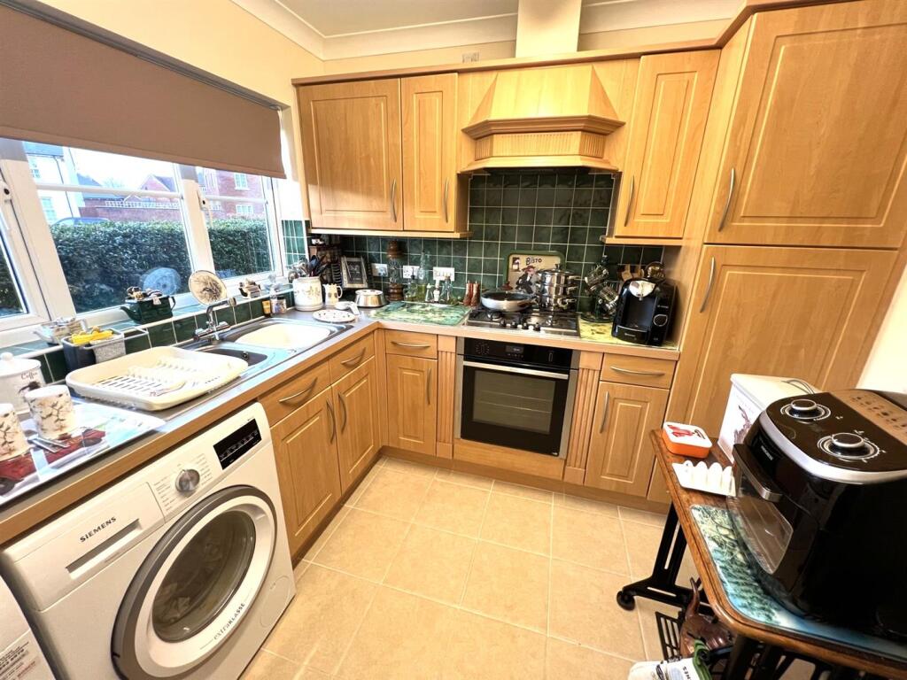 Kitchen.jpg