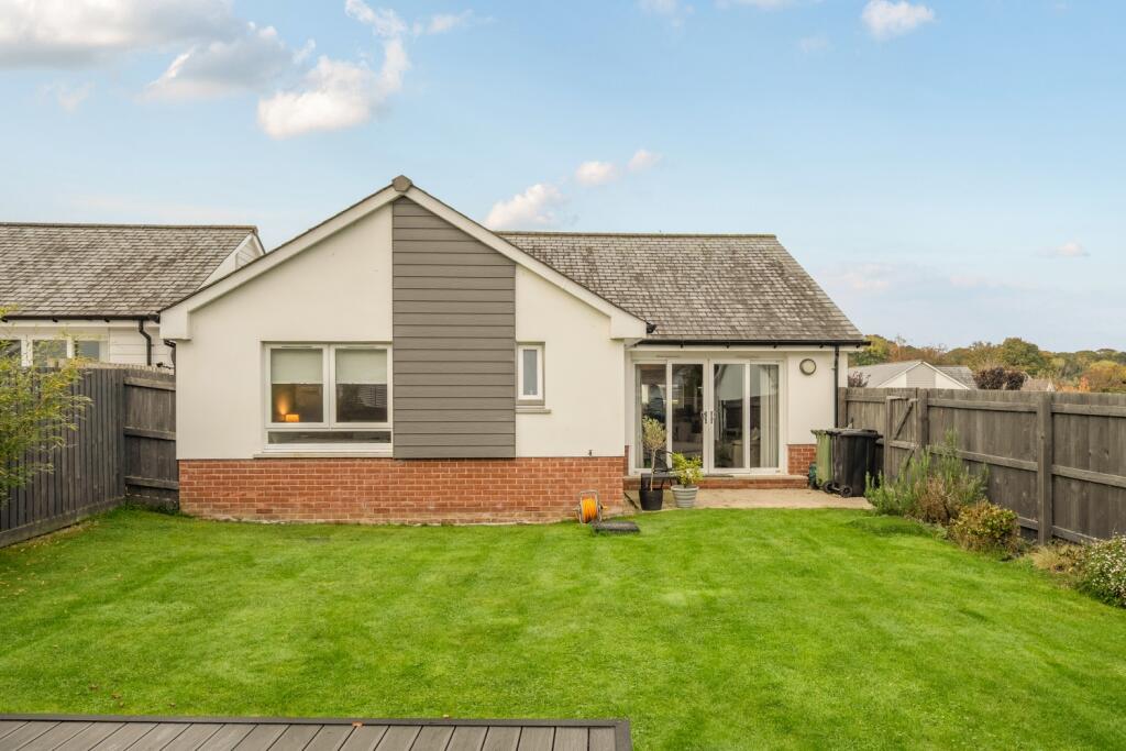 1365784-4-68f203487b62c