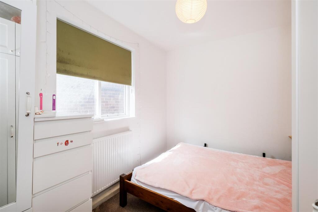 71 Bryon Road-2.jpg