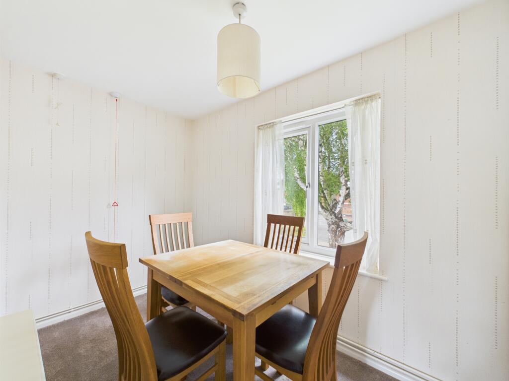 CAM03674G0-PR0536-STILL003