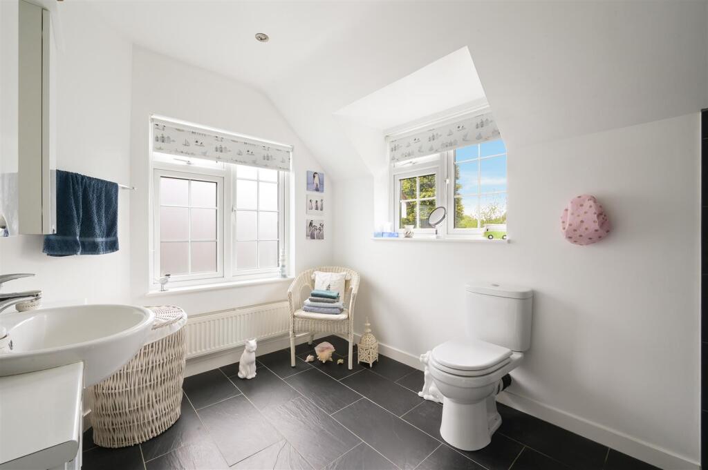 GREEN LANE 45  (7).jpg