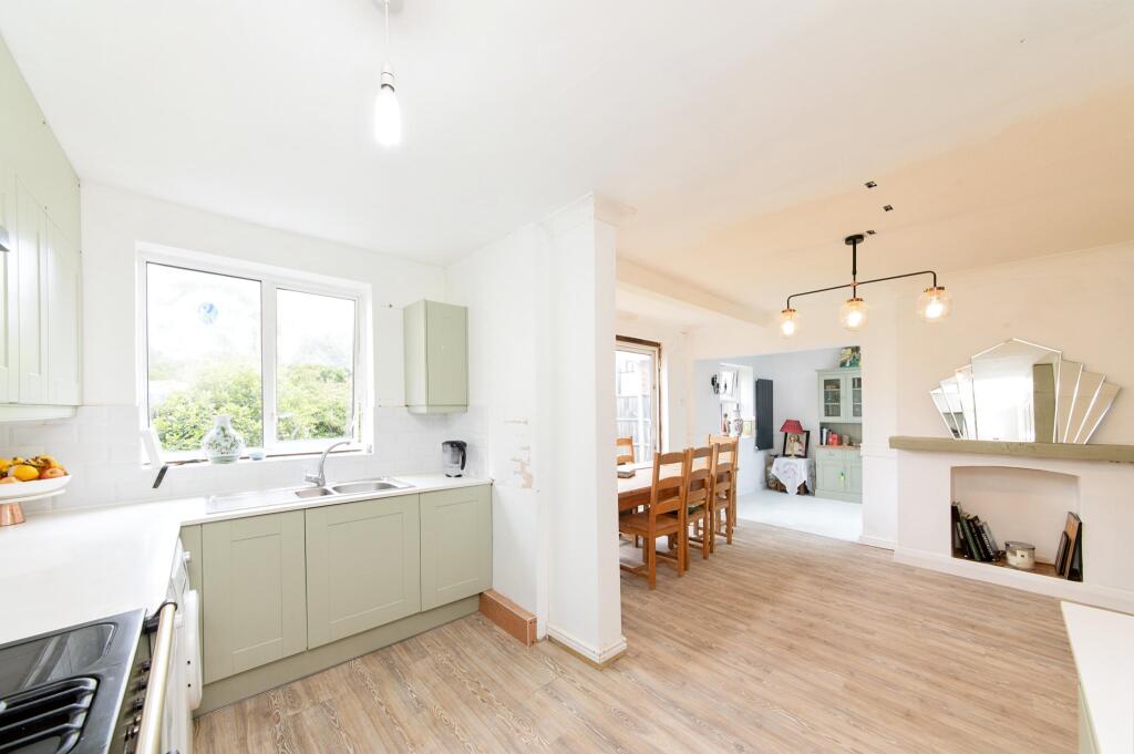 Kitchen/Dining Room