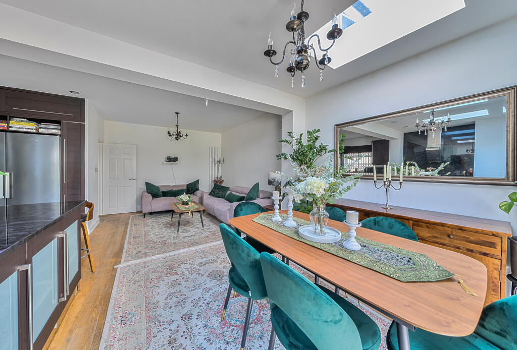 1310835-12-684afb...