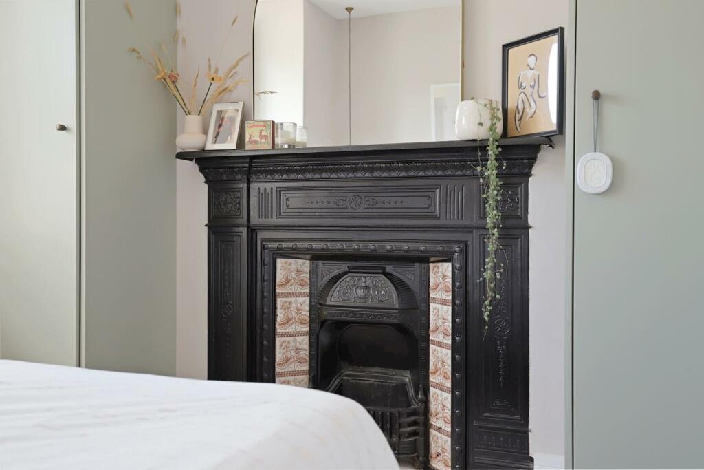 03-919cJHPropWorld - Flat 1, 49 Newlands Park - 9 