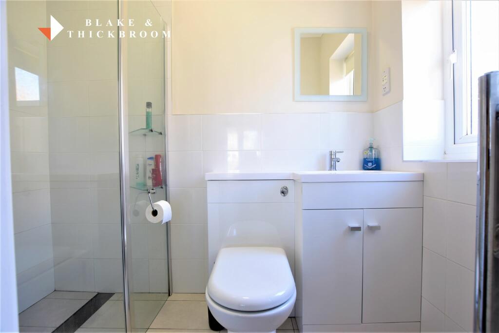 ENSUITE SHOWER ROOM