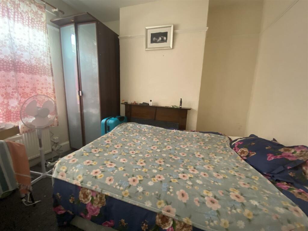 Bedroom One / Reception Room