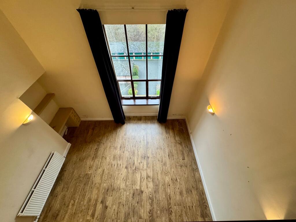 Open Plan Lounge/Dining Area