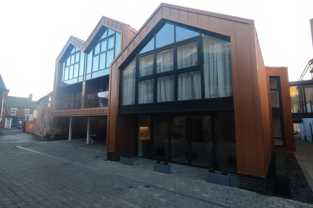 The Old Brewery (Mai