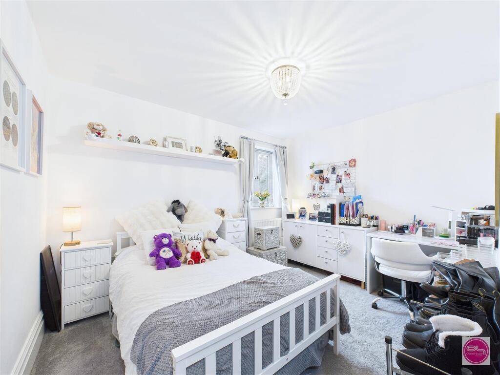 Newhall Road (20).jpg