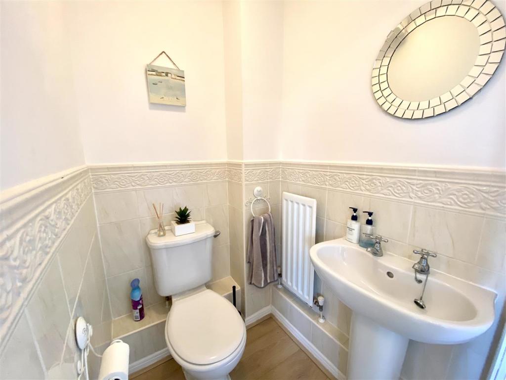 GROUND FLOOR WC