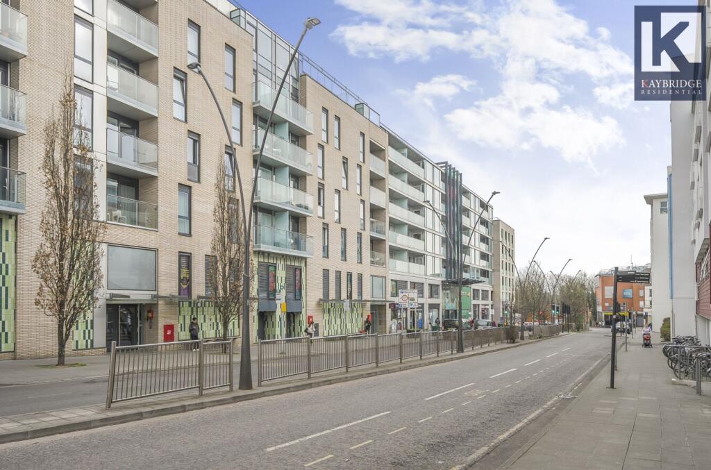 Jubilee House, Station Approach