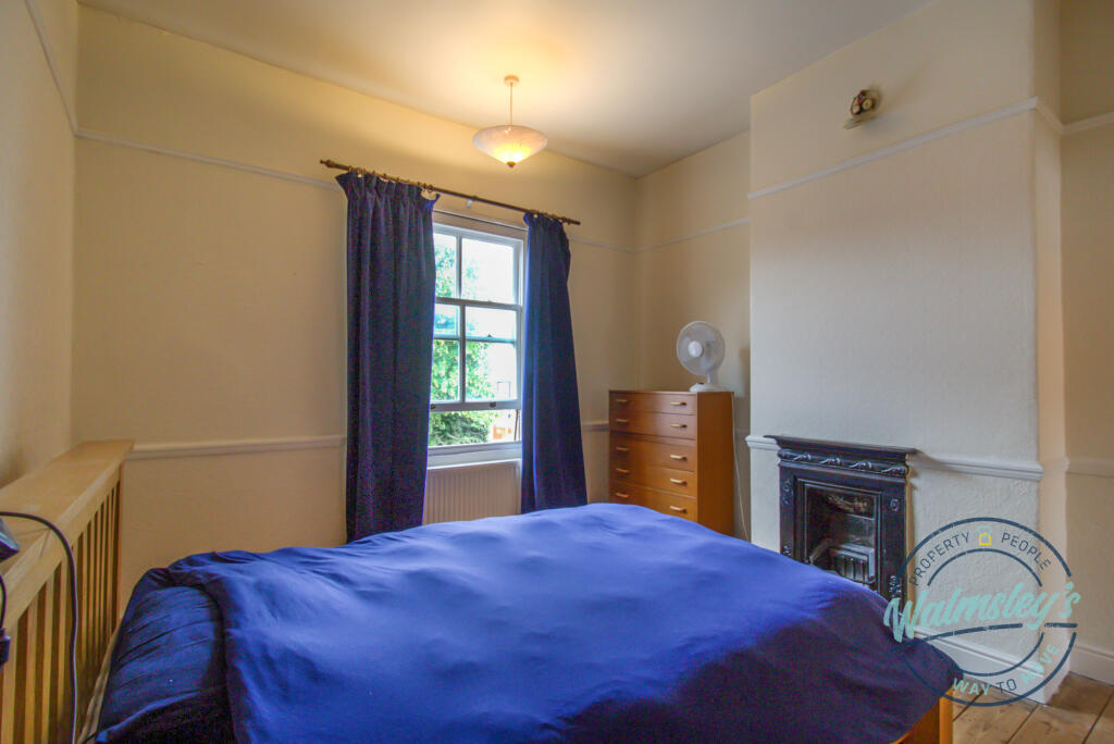 Rear bedroom