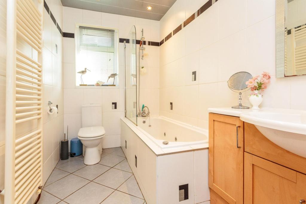 Downstairs Bathroom
