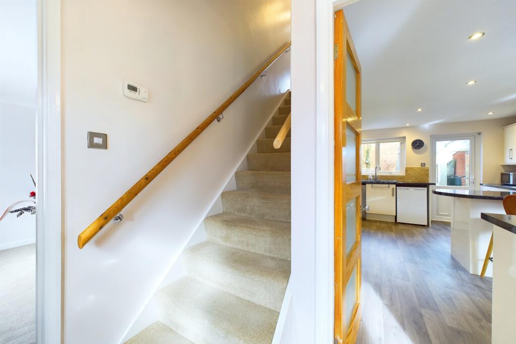 CAM03162G0-PR0215-STILL014