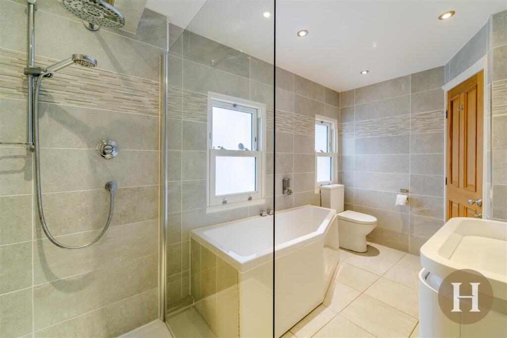 Hadleigh Estate Agents-44.jpg