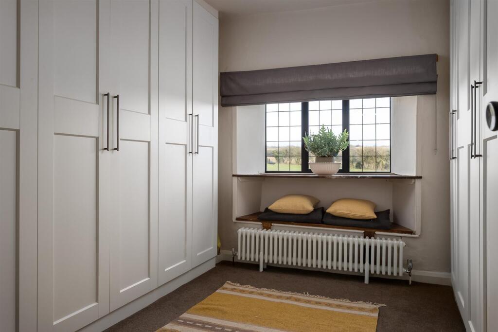 55 - Dowmans Farmhouse - GL53 9QY - Web.jpg