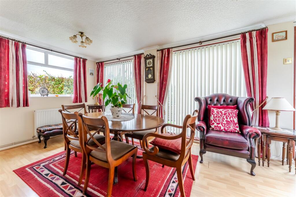 2 Tripps Corner, Yatton, BS49 4JW 41.jpg