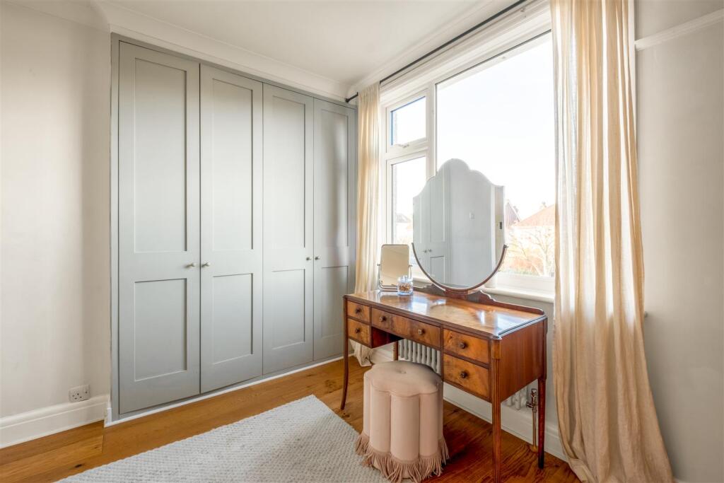 48 Braemore Road_14.jpg