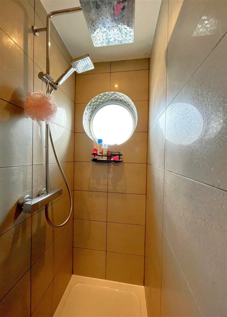 showerr.jpg