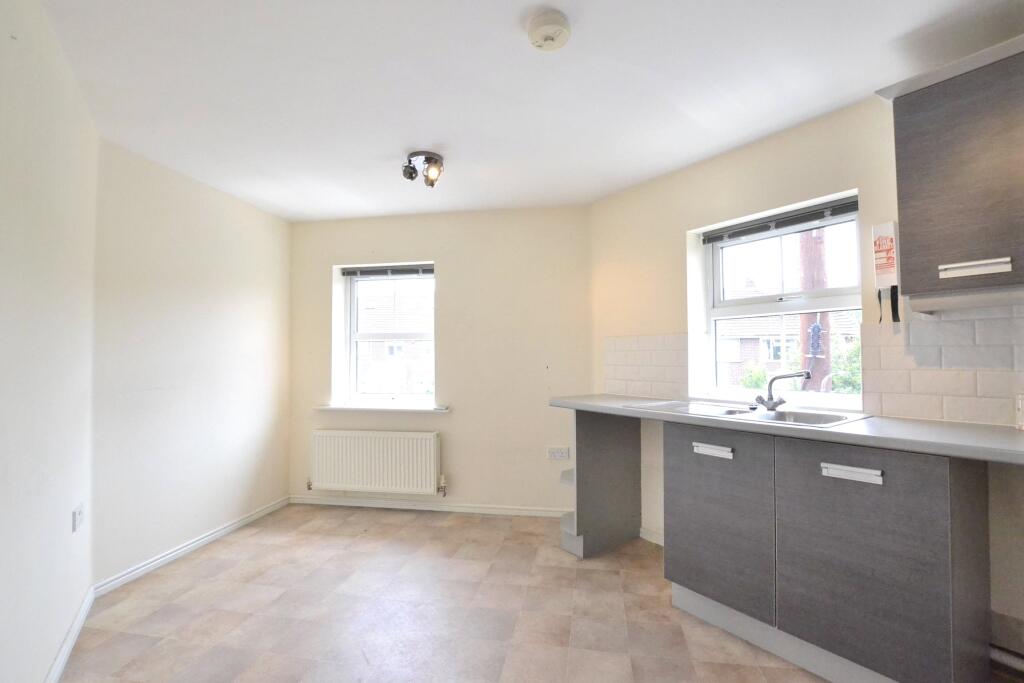 Kitchen/Dining Space