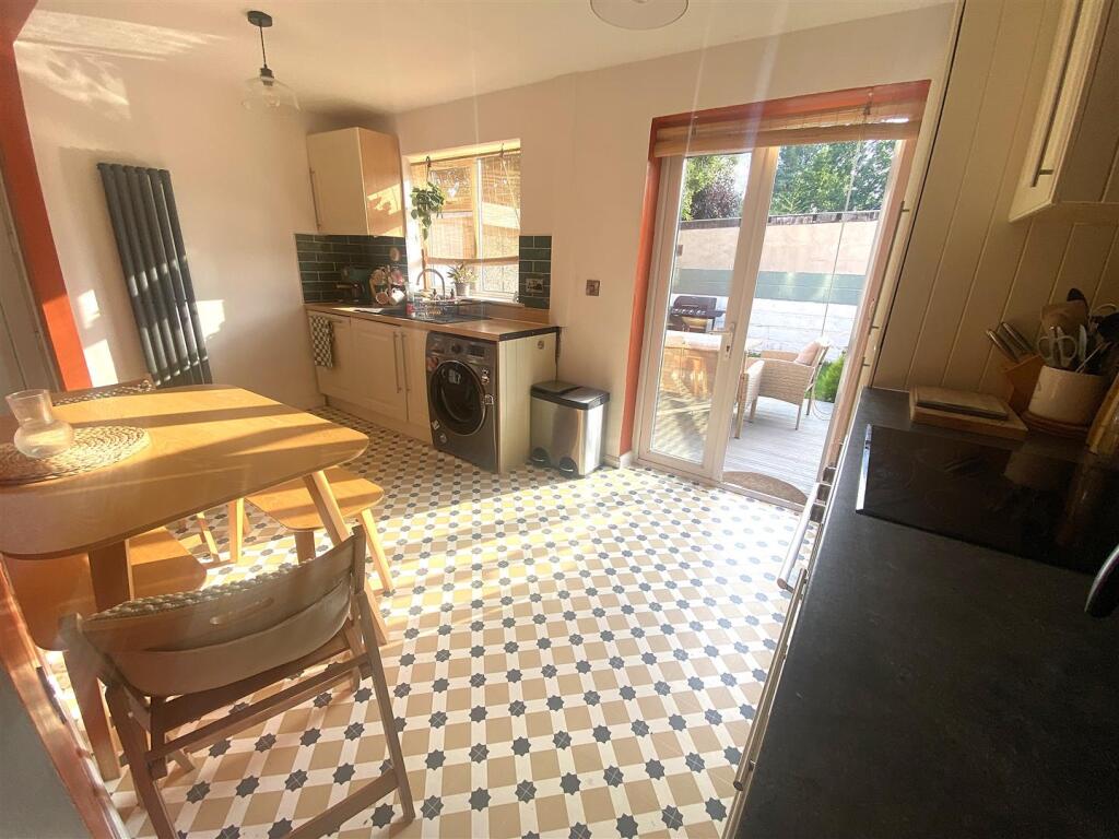 Kitchen Diner