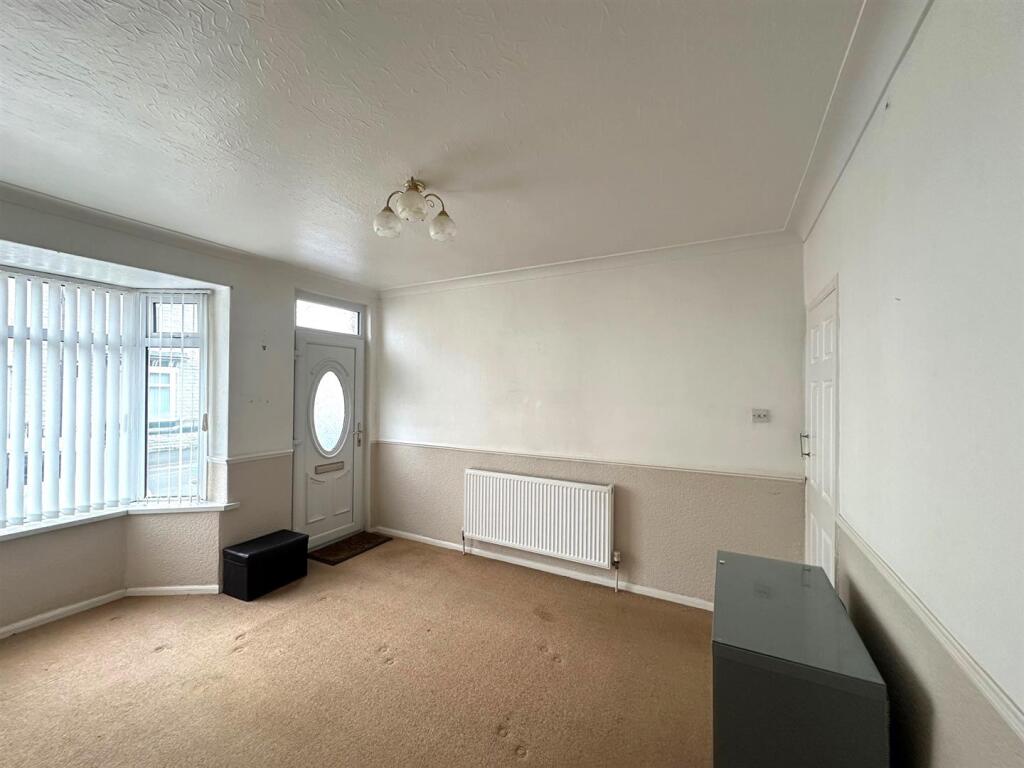 living room 3.jpg