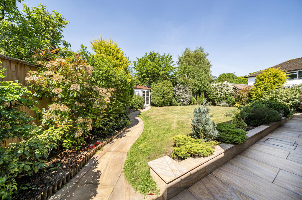 1287395-4-68249cd...