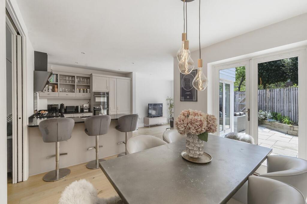 Kitchen/Diner/Family Room