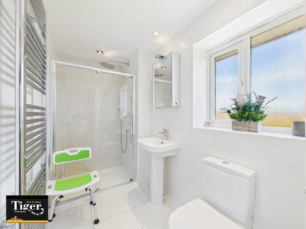 CAM03440G0-PR0373...