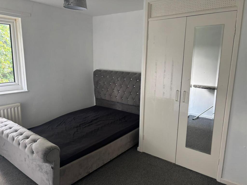 Master Bedroom.jpg