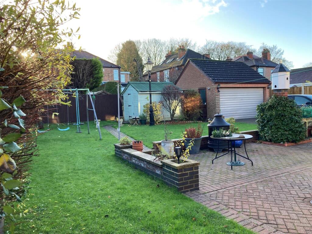 Pleasant Rear Garden